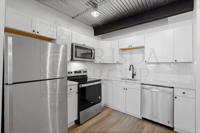 Building Photo - Modern 1 BR Apt in Mt Washington, 2 Off Street Parking Spaces, Private storage, Pets OK, W/D, DW, AC