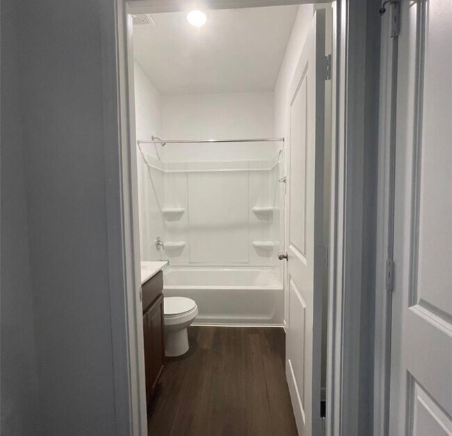 Building Photo - 251 Pine cavern dr