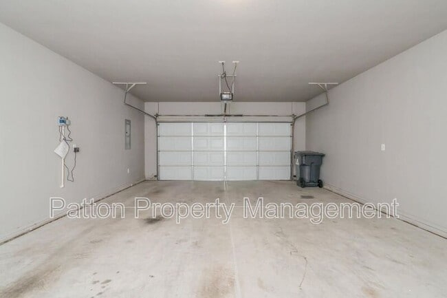 Building Photo - 508 Yates St