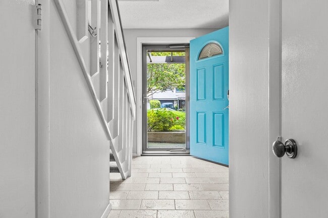 Building Photo - 3959 Aeries Way