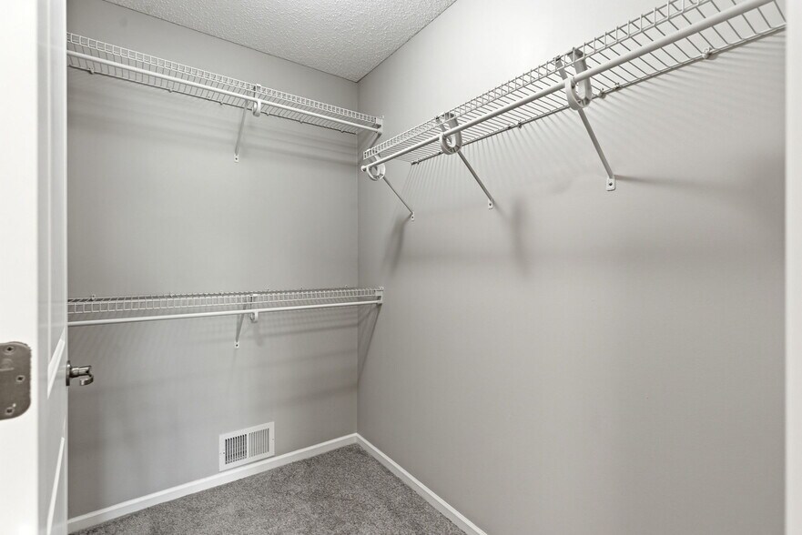 Building Photo - 15639 60th Ave N