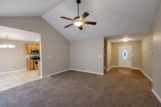 Building Photo - $250 OFF Move In Special!