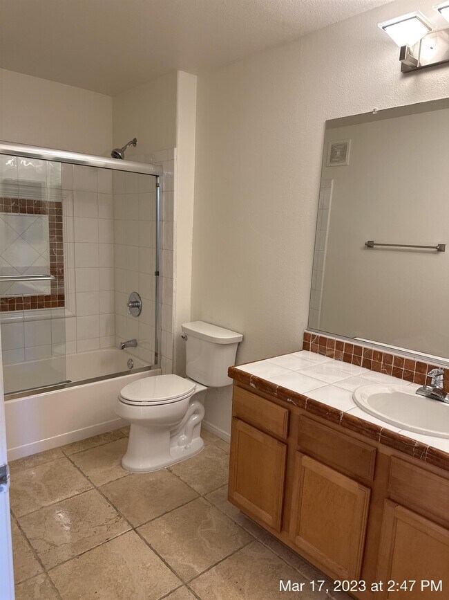 Building Photo - 664 Peachy Canyon Cir
