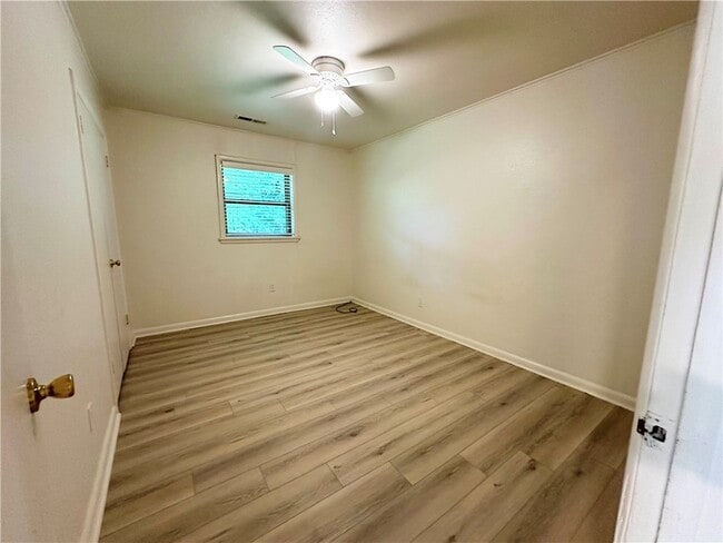 Building Photo - 515 Fallin Ave