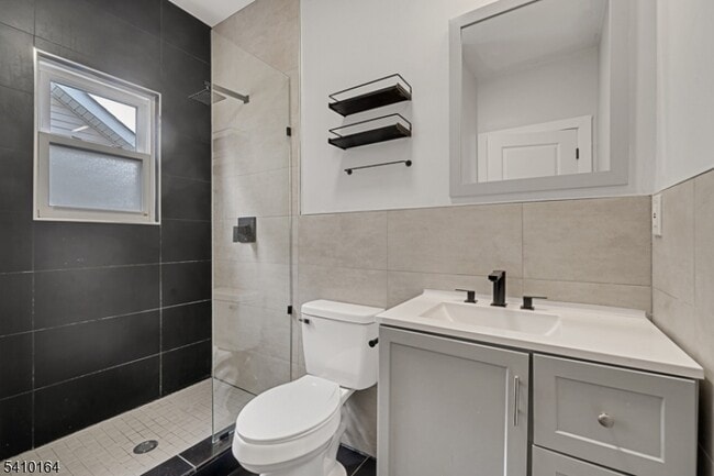 Building Photo - 626 S 20th St