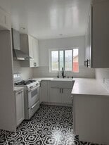 Building Photo - 1801 Fair Oaks Ave