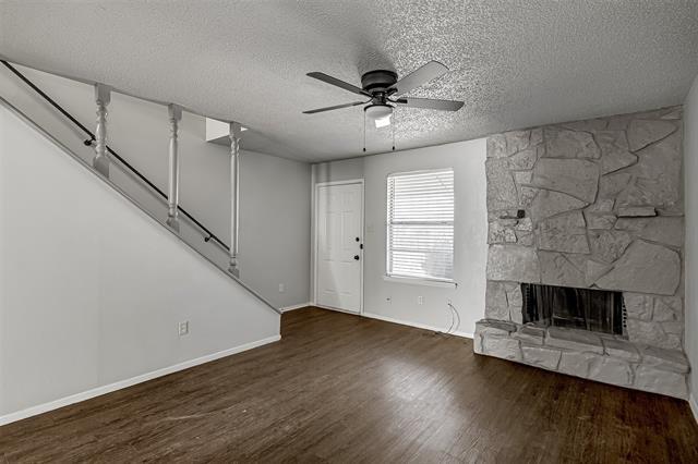 Building Photo - 1403 Courtney Pl