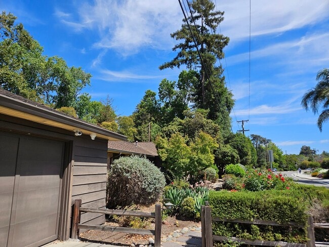 Building Photo - Coming Soon....Stunning 5 Bed 3 Bath Nagle...