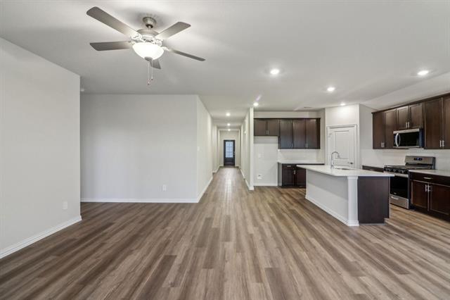 Building Photo - 711 Easthill Dr