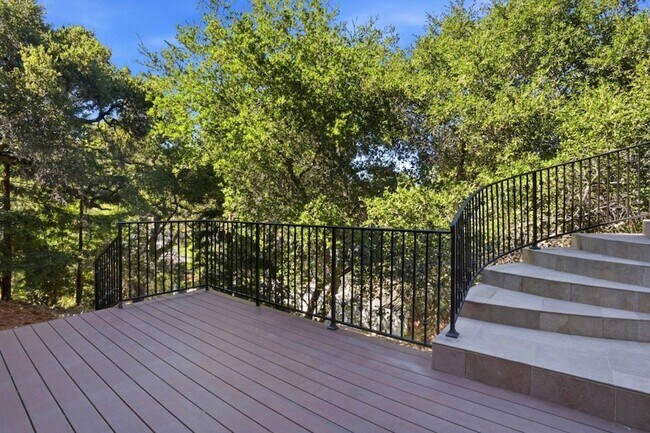 Building Photo - 3911 Pepper Tree Ct