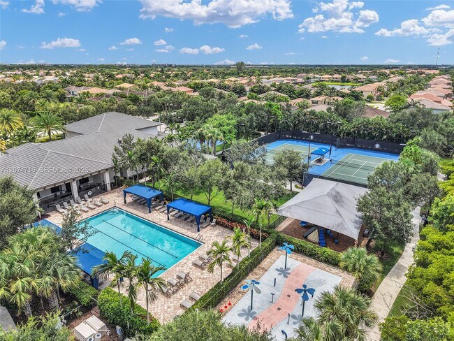 Building Photo - 8089 Ironstone Dr
