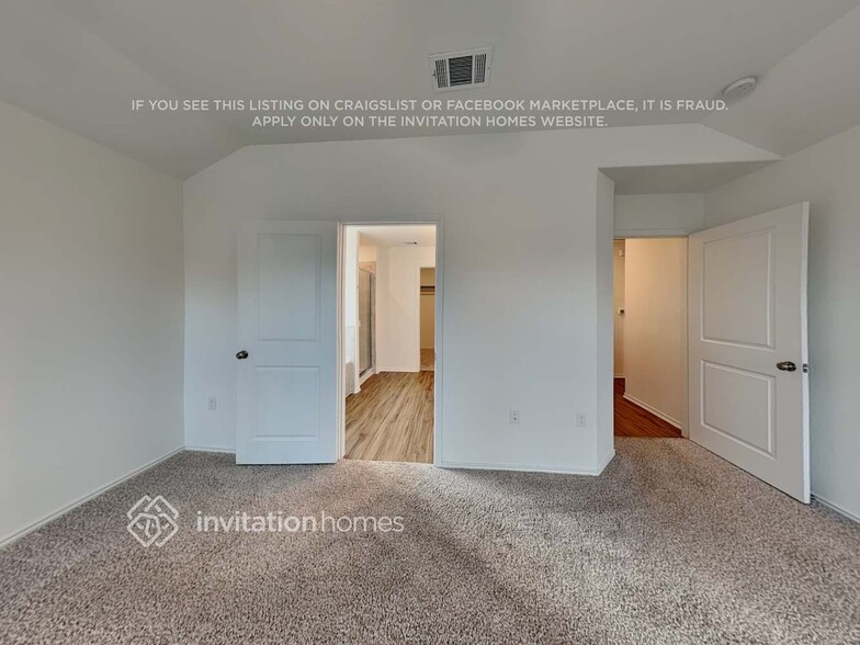 Building Photo - 10509 Steinbeck Dr
