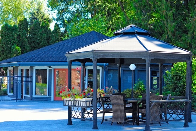 Building Photo - The Park At Northgate