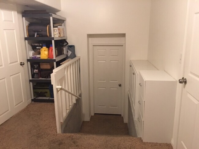 Building Photo - 2286/88