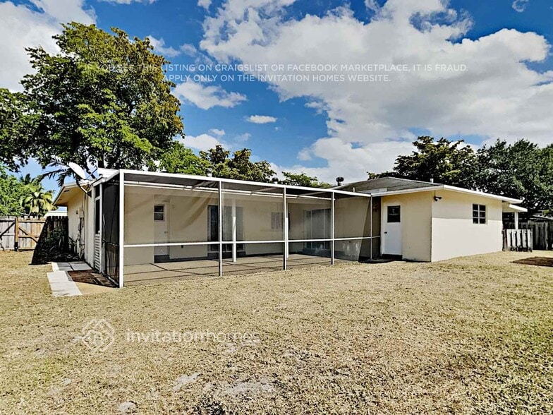 Building Photo - 2605 SW 84th Terrace