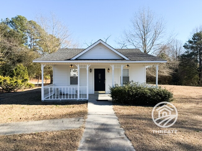 Building Photo - 1049 Long Branch Church Rd