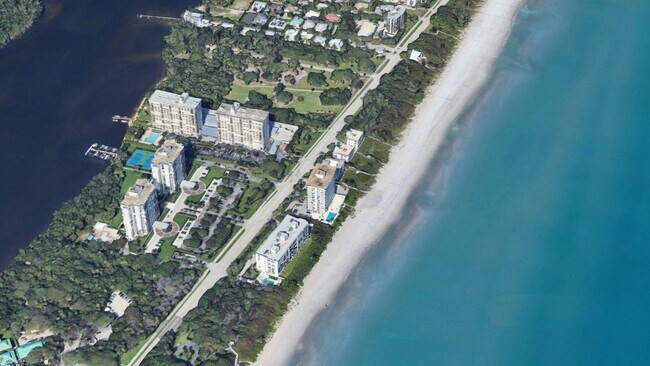 Building Photo - 2066 N Ocean Blvd
