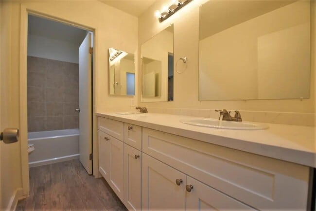 Building Photo - 23303 Tristin Dr