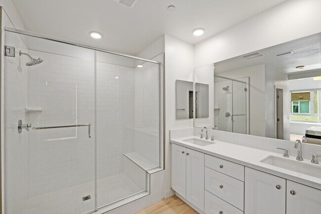 Building Photo - Light and Bright Home in Dana Point Near Doheny Beach!