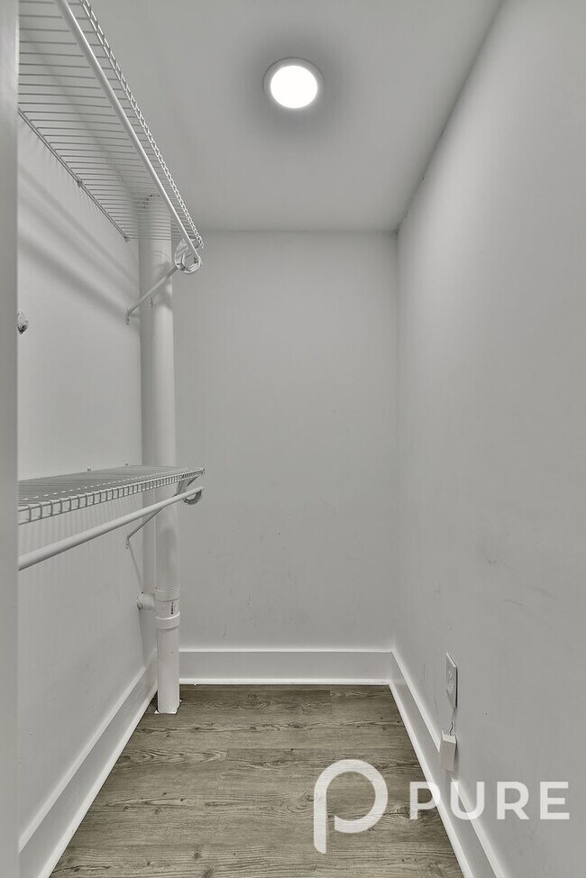 Building Photo - 1414 Mt Vernon St