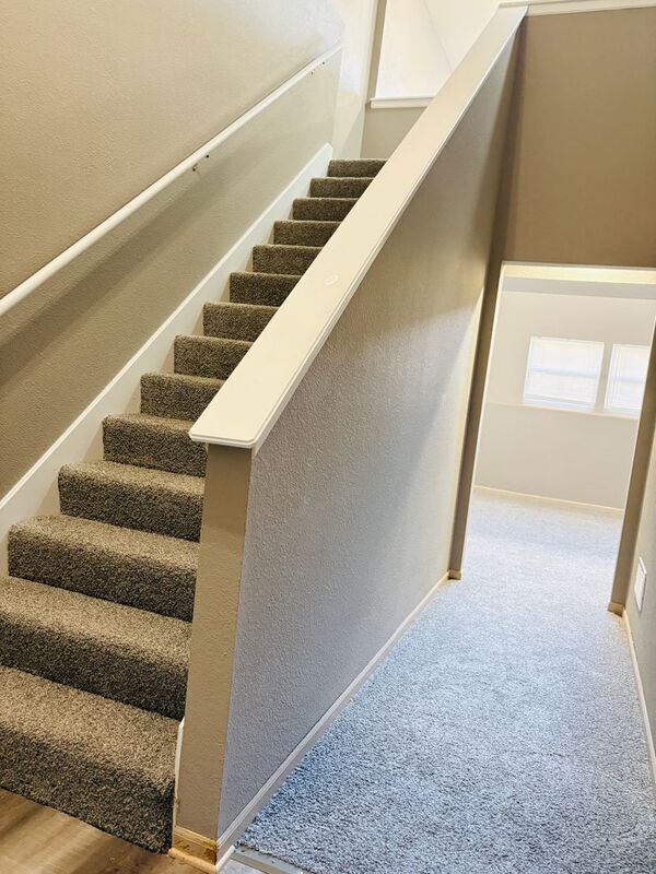 Building Photo - 808 NE Independence Ct