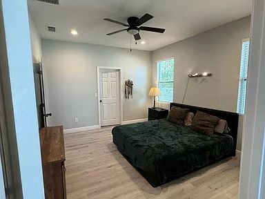 Building Photo - BRAND NEW HOME 2022 - All new appliances! Home is fully furnished!