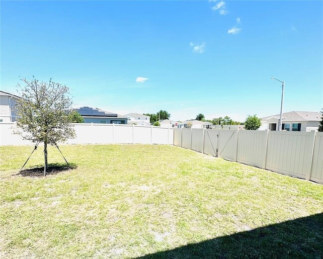 Building Photo - 1053 Ambleside Dr