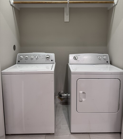 Building Photo - 3208 Bostic St