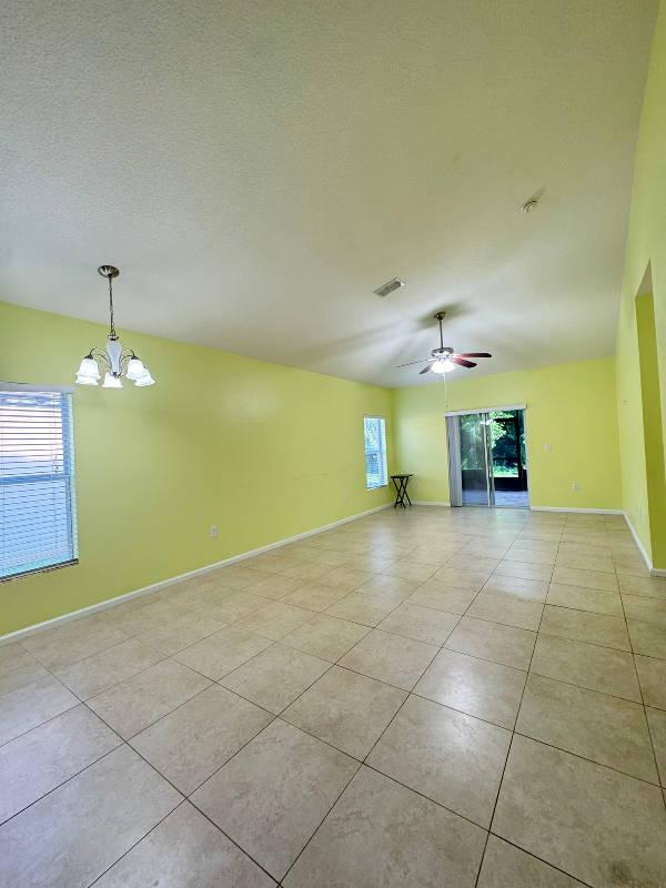 Building Photo - 3740 Aria Dr