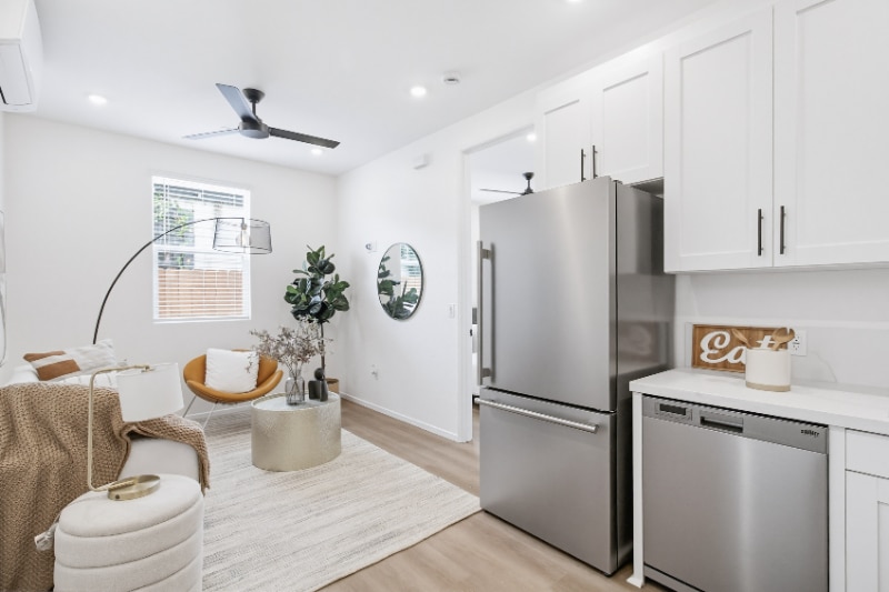 Building Photo - 3042-3044 J St