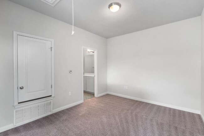 Building Photo - 8301 Turnberry Ln