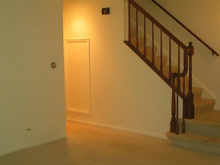 Building Photo - 1446 Pebblecreek Dr