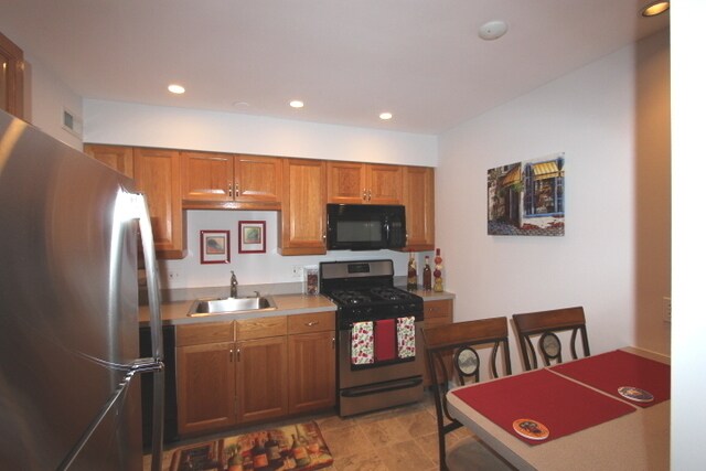 Building Photo - 5400 Carriageway Dr