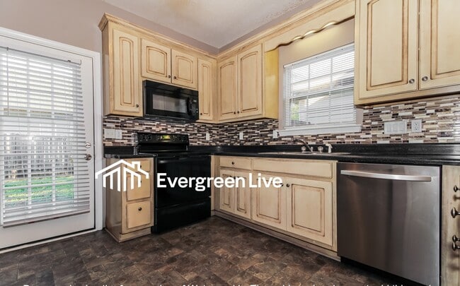 Building Photo - 9724 Moonlight Dr