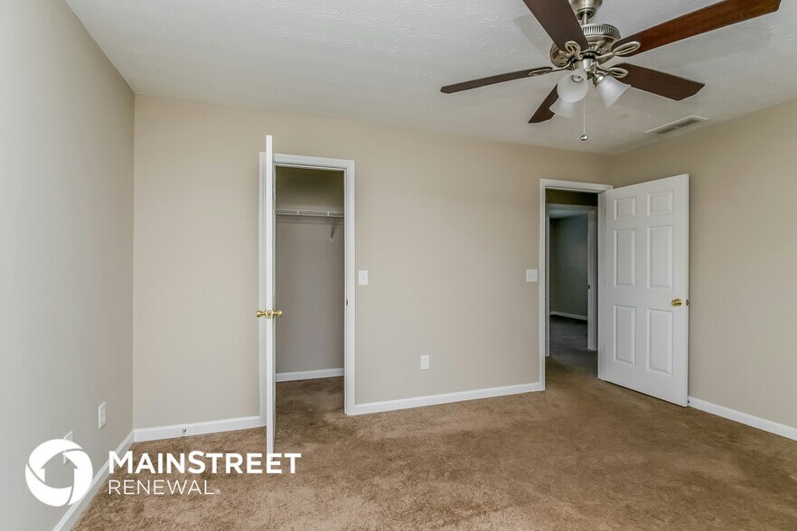 Building Photo - 145 Mountain Way