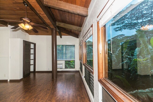Building Photo - 45-308-308 Kahiko St