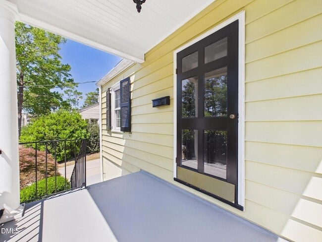 Building Photo - 2912 Oberlin Rd