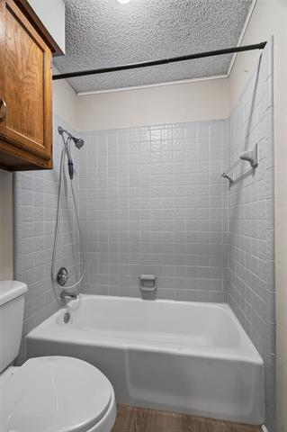 Building Photo - 1009 Winding Creek W Dr