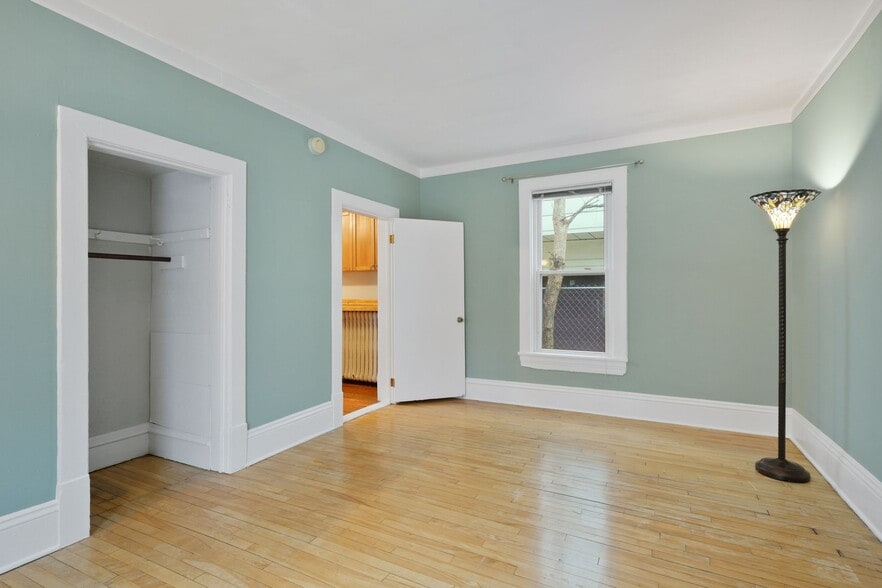 Bedroom #2 - 15'x17' - 3032 grand ave