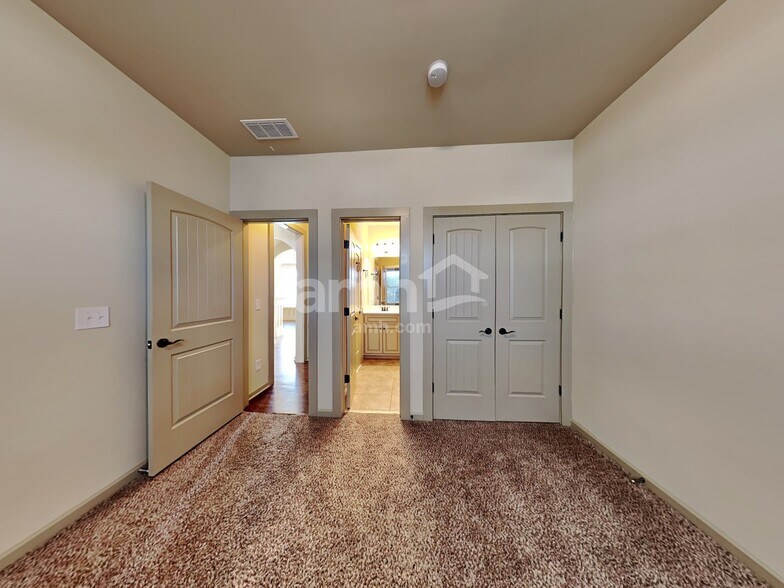 Building Photo - 2315 Well Springs Dr