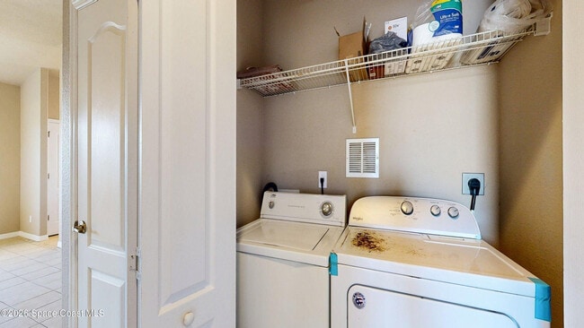 Building Photo - 916 Ocaso Ln