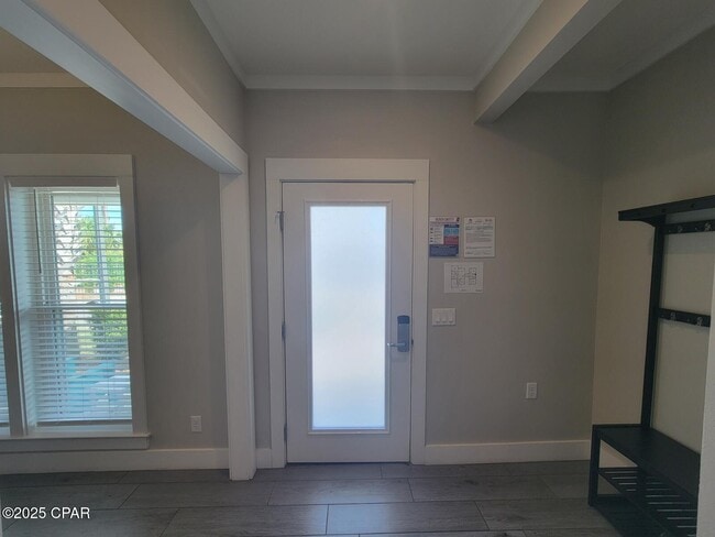 Building Photo - 100 Sea Breeze Cir