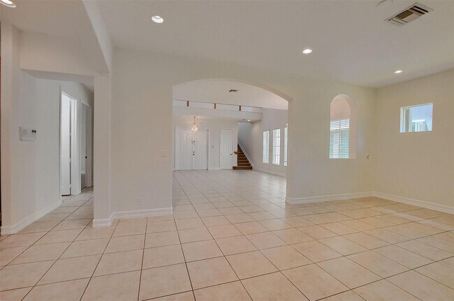 Building Photo - 8290 NW 105th Ln