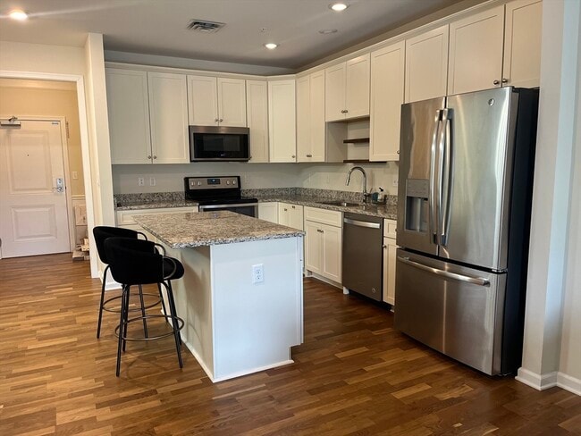 Building Photo - 110 Trotter Rd