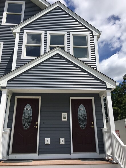 Building Photo - 409 Trapelo Rd