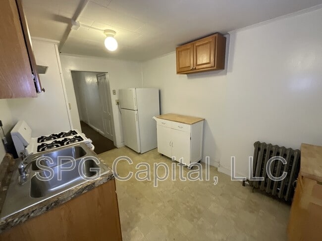 Building Photo - 61 E Middle St