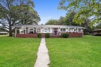 Building Photo - 6061 Pine View Terrace