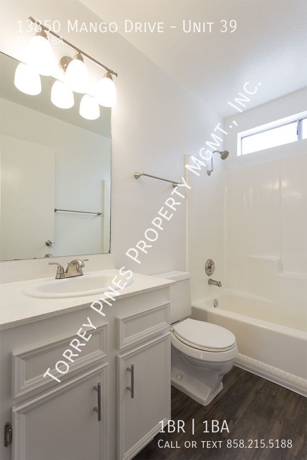 Building Photo - 13850 Mango Dr