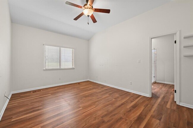 Building Photo - 12753 Burson Dr
