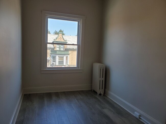 Building Photo - 448 W Orange St